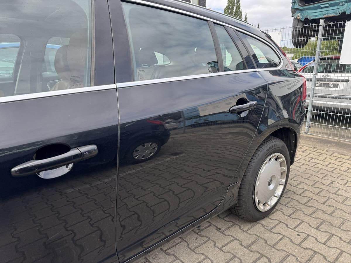 Volvo V60 original T&uuml;r hinten links 01900 Black Stone Rohbau Bj.2011